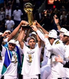 NBA决赛 马刺4-1胜热火揽第五冠